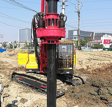 SR125旋挖钻机工作现场